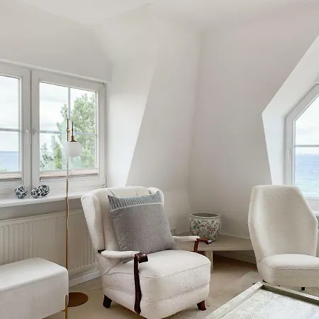 Apartamento Charmante Ferienwohnung In Schцner Bдdervilla Mit Traumhaftem Meerblick Direkt Am Strand *