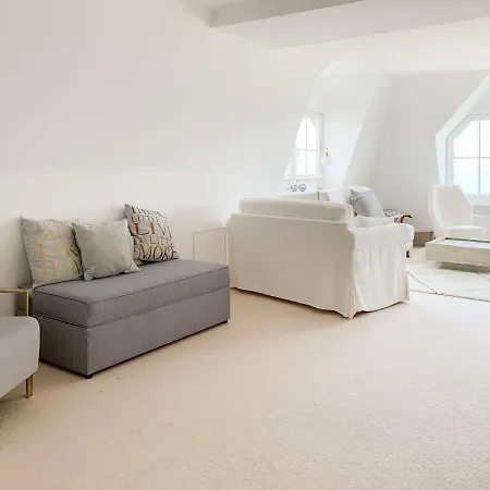 Apartamento Charmante Ferienwohnung In Schцner Bдdervilla Mit Traumhaftem Meerblick Direkt Am Strand